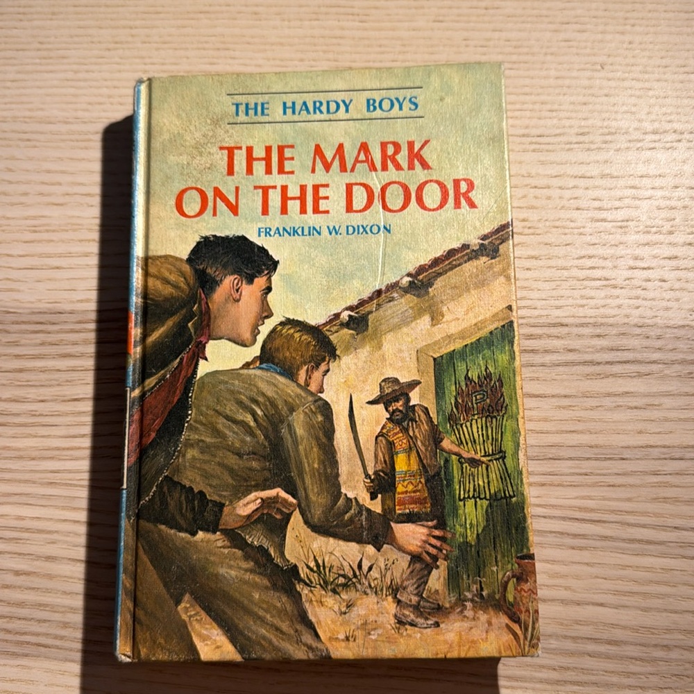 Franklin W. Dixon’s “The Mark on the Door” - The Hardy Boys #13